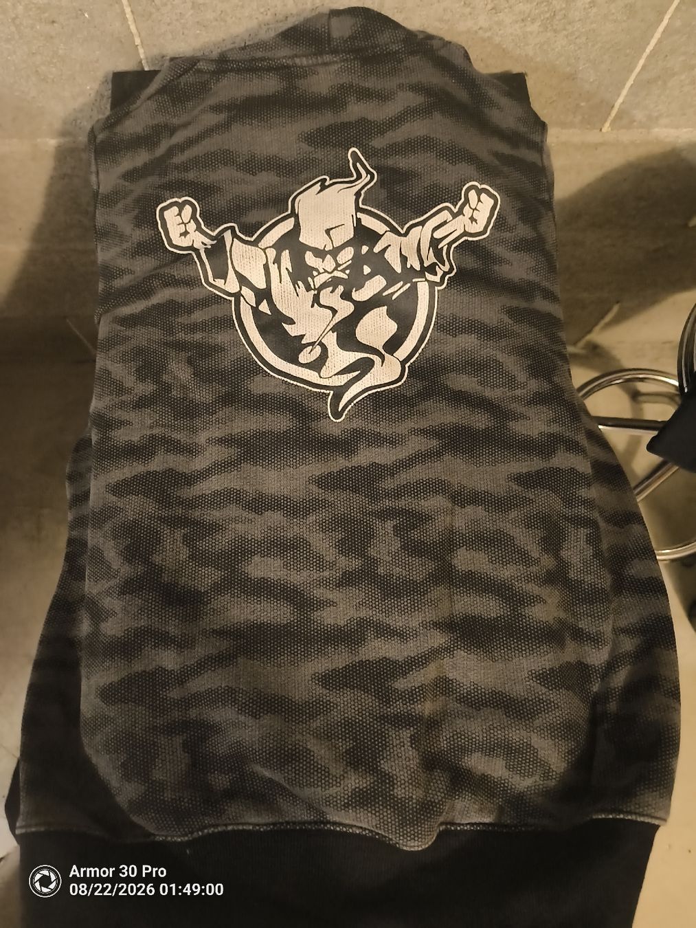 Pullover & Sweatshirts: Thunderdome Lot collector – Neu (gemäss Beschreibung) aus La Roche FR von zan_29yx 7