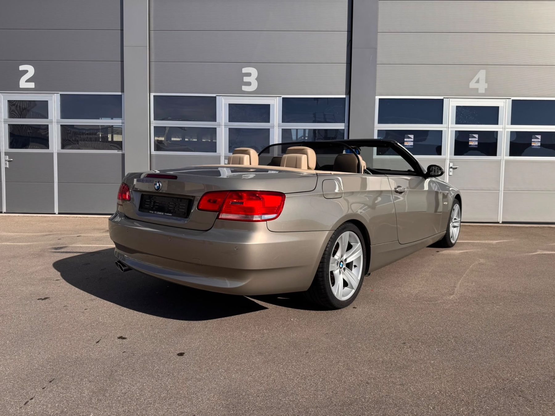 BMW Automobili: Bmw 325i Cabrio – Usato da Gossau SG venduto da Nez-lim 5