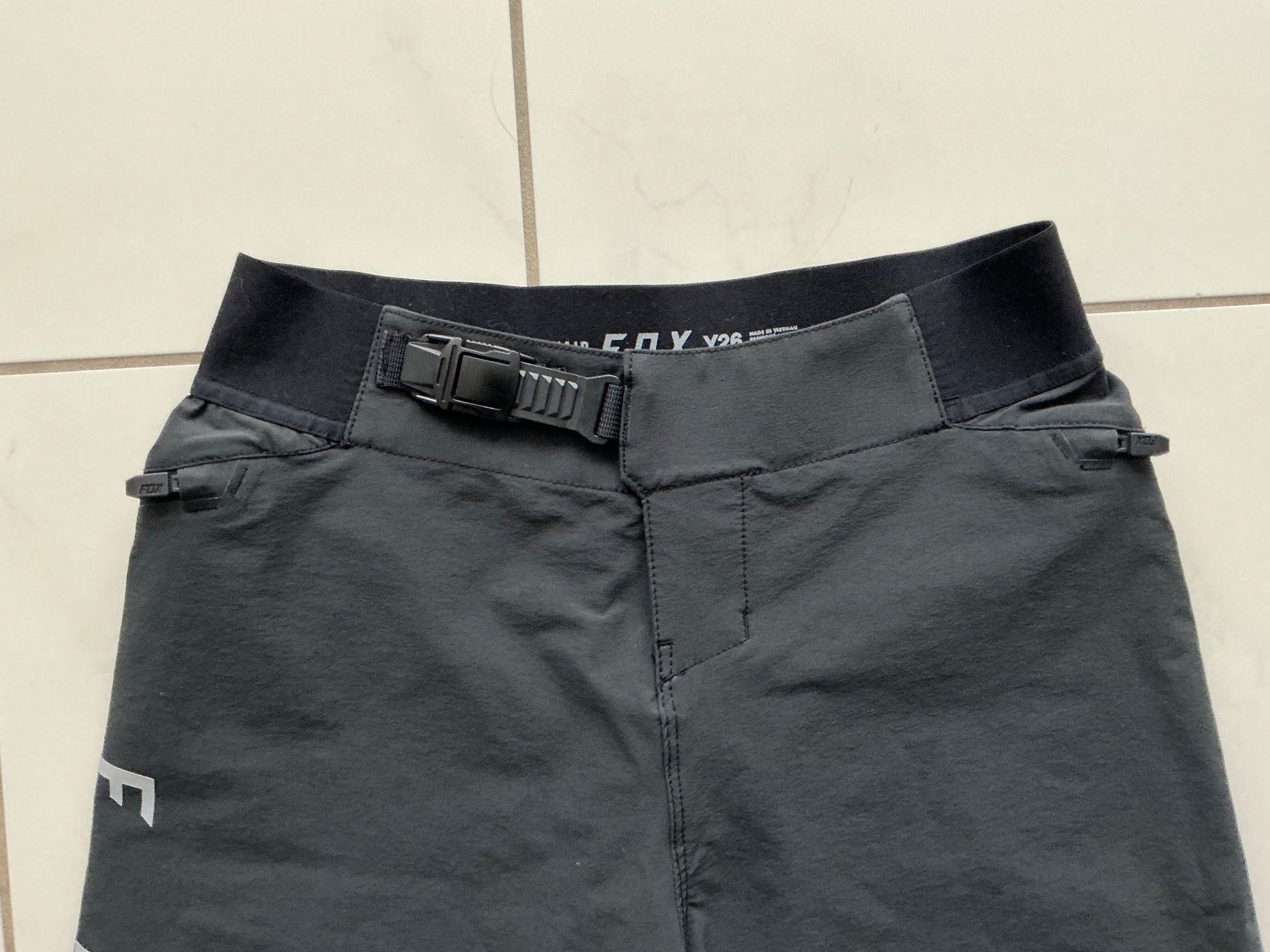 Fox Pantaloni: Fox Bike Hose Gr 26 ca.152/158 – Usato da Biel-Benken BL venduto da Sahra1 1