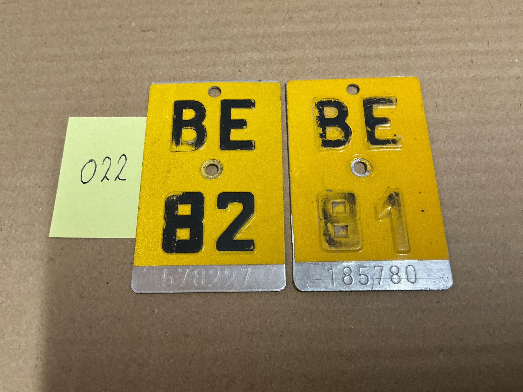 Schilder: Mofa Nummern BE 1981 und1982 – Gebraucht aus Münsingen von ern_jth9