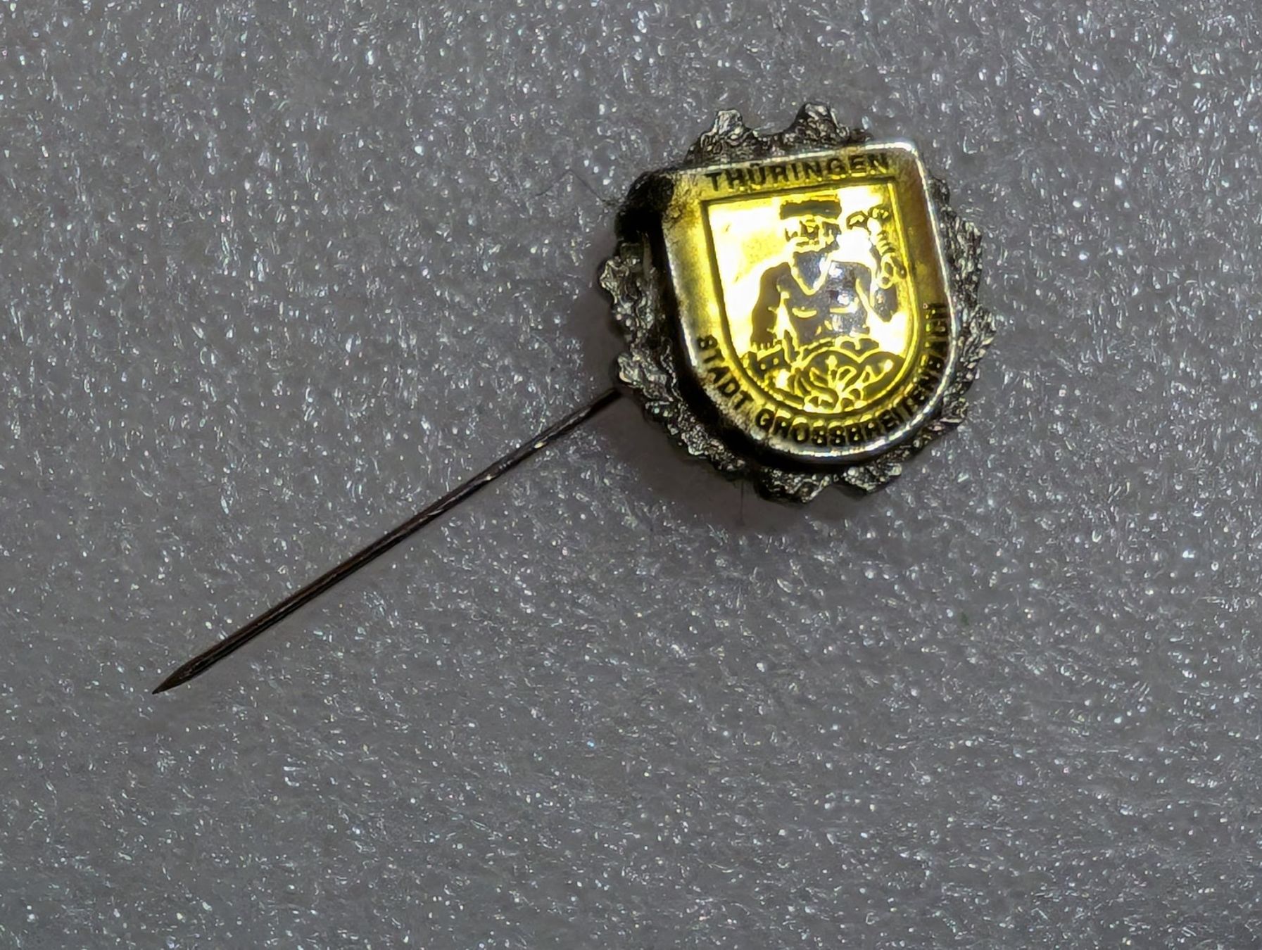 Placchette & Badge: Ansteckpin 39: Thüringen – Usato da Oppligen venduto da Pin-Fall-Shop