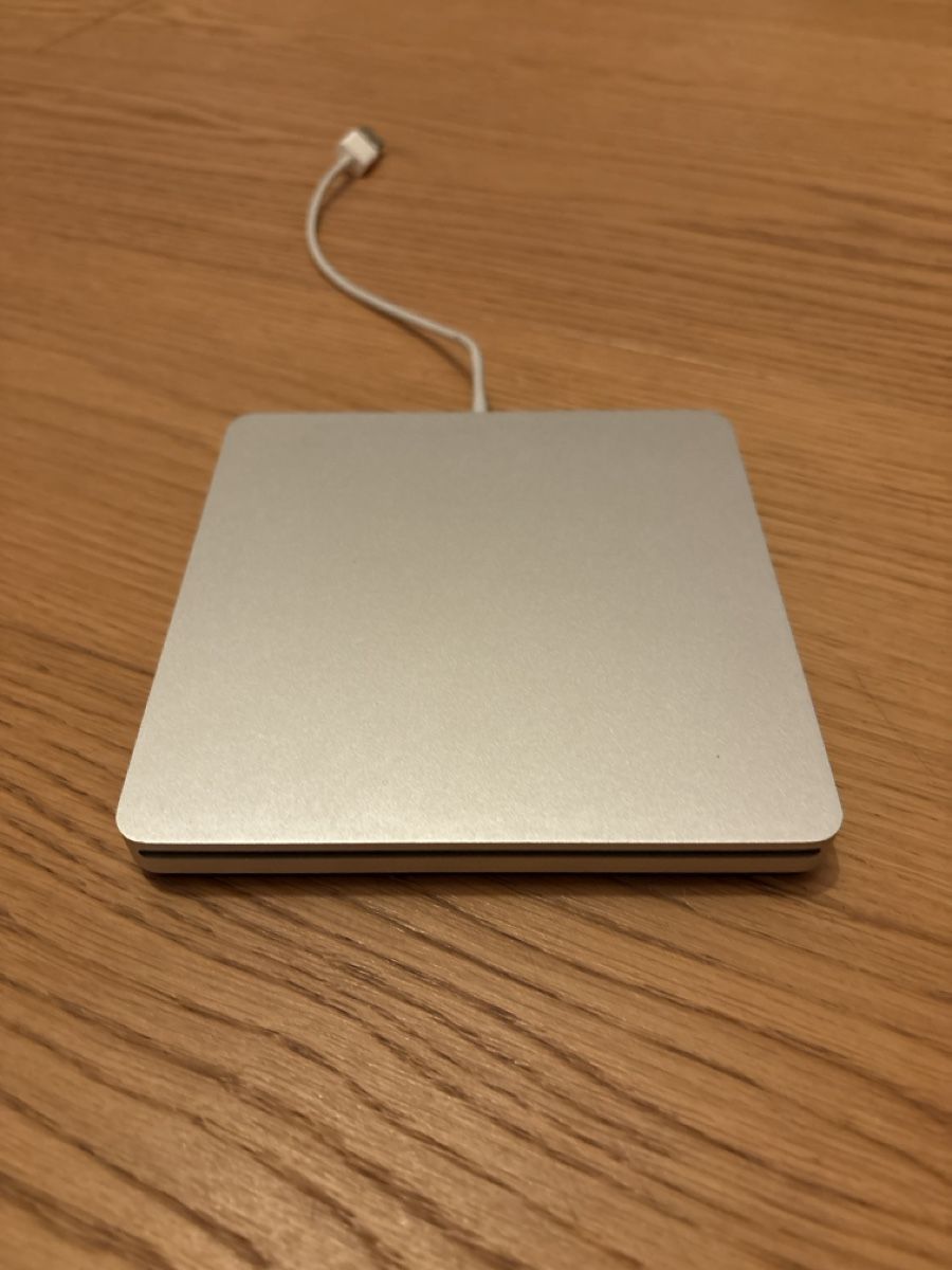 Apple Tragbarer Mediaplayer: Lecteur CD Apple pour MacBook Air, bon etat – Gebraucht aus Chevilly von coco_3_5 1