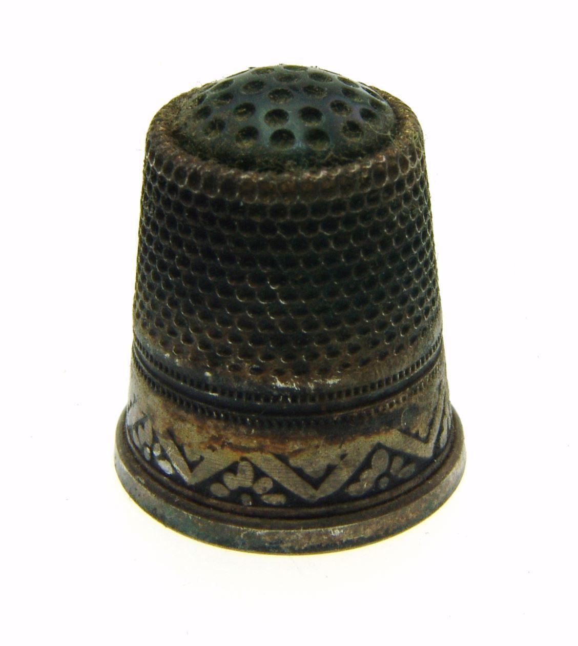 Ditali: Fingerhut mit Muster 925 Silber – Usato da Langenthal venduto da Sherkaan 1