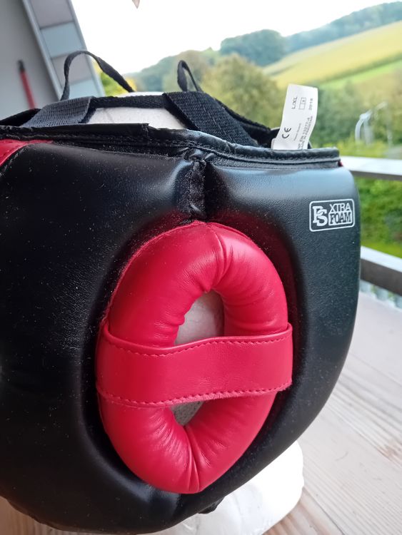 Paffen Sport FIT Kopfschutz – Boxen, Kickboxen & Muay Thai – Gepolstertes PU-Leder, Atmungsaktiv, Verstellbar – Mit Kinn- & Knochenschutz