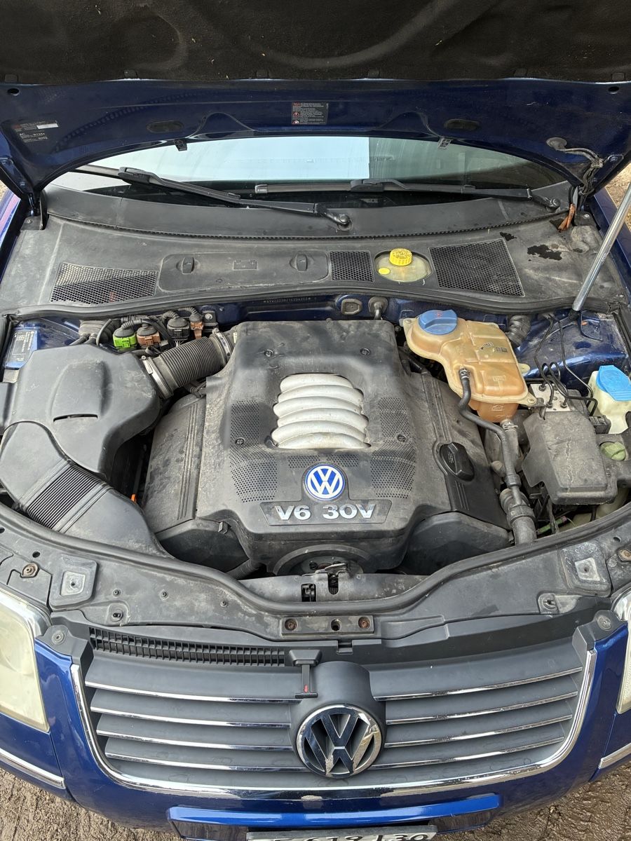 VW Automobili: VW Passat Stationswagen V6 4-Motion, – Usato da Häutligen venduto da Ulim6115 7