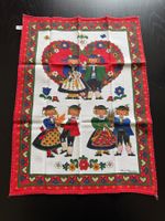 Altes Geschirrtuch/Wandbild mit Trachtenmotiv