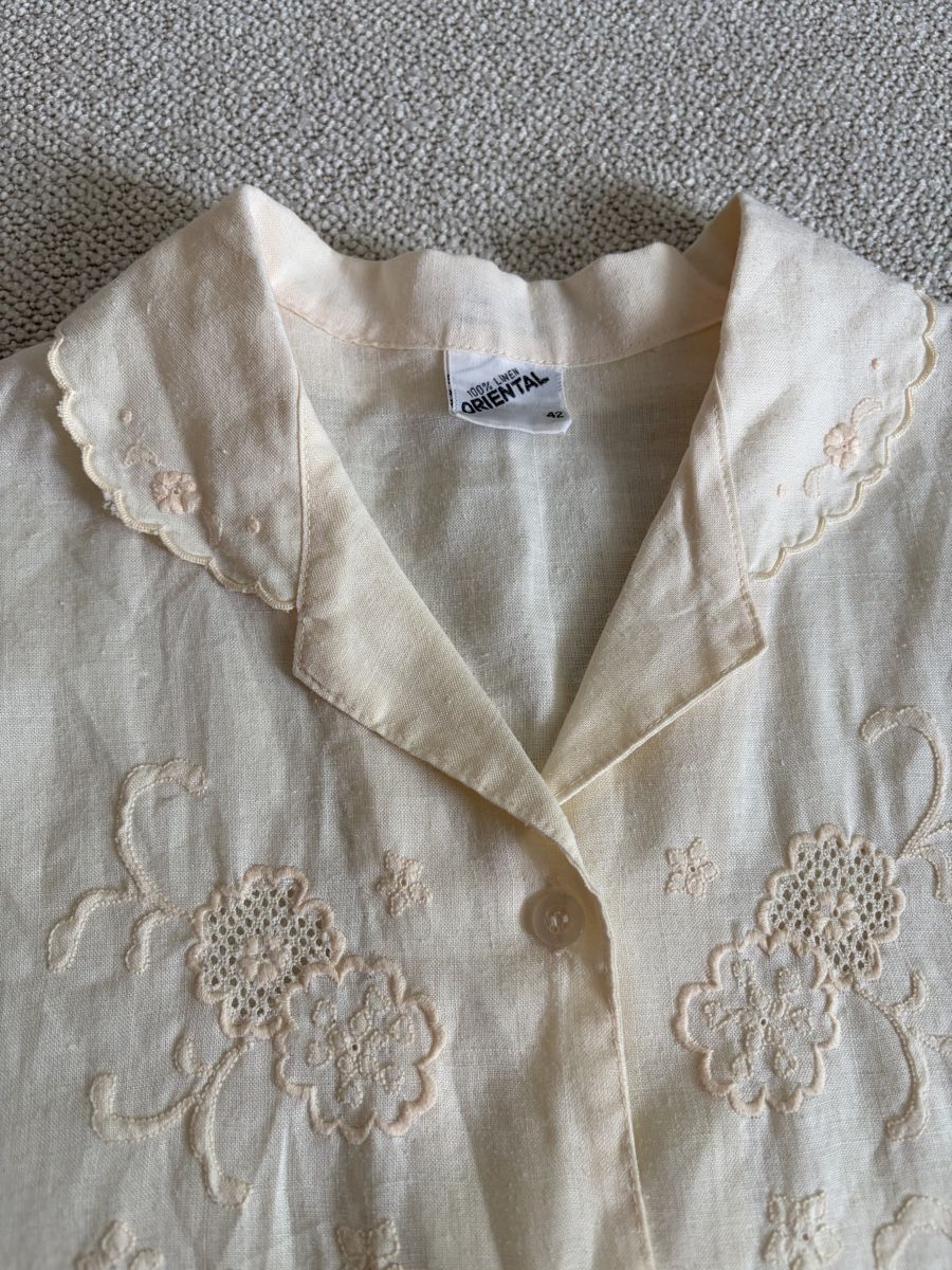 Camicette: VINTAGE ORIENTAL EMBROIDERED BLOUSE  – Usato da Zürich venduto da dor_9l9g 2