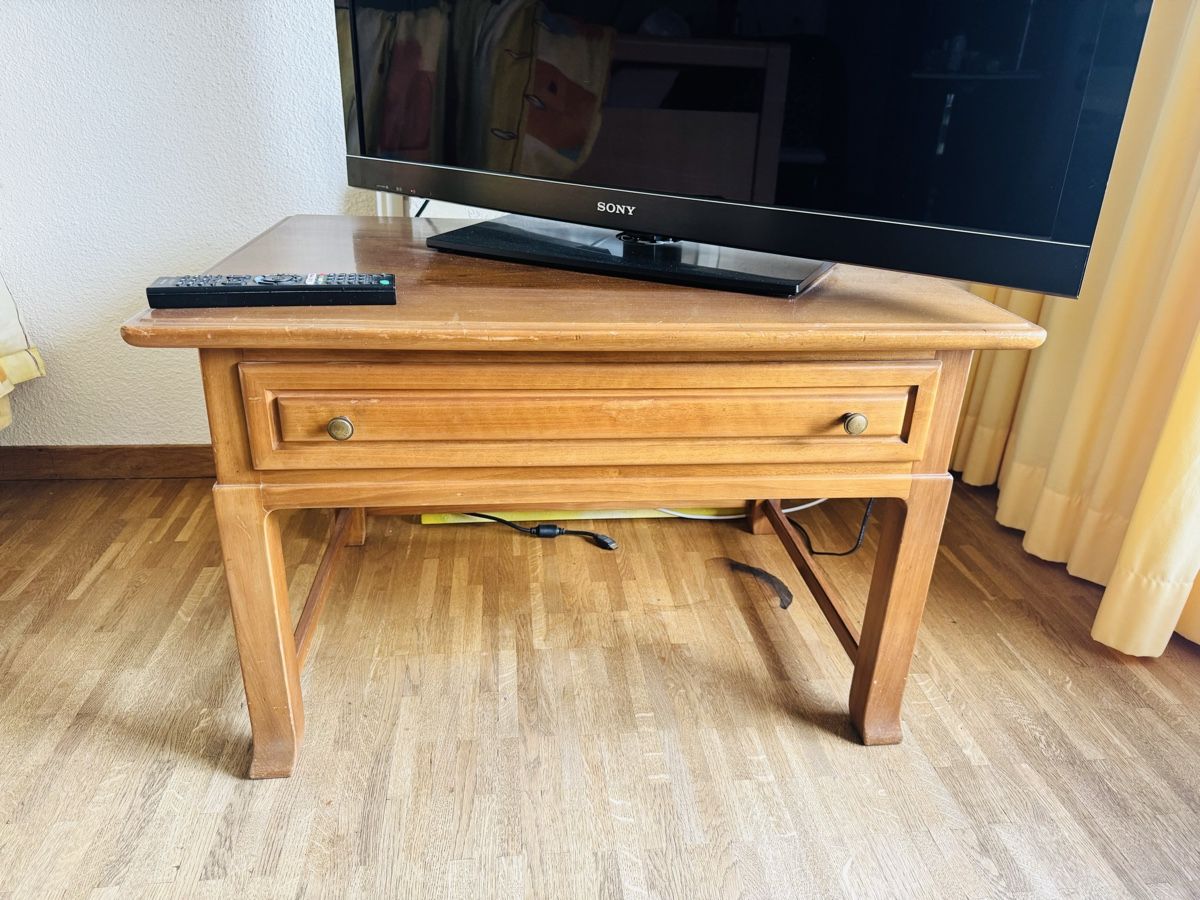 Mobili TV: TV Tisch aus Holz – Usato da Muri b. Bern venduto da dor_k89c 1