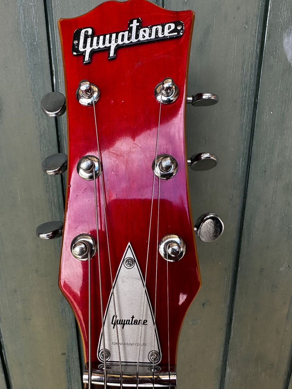 Strumenti musicali: GUYATONE Blues - und Jazzgitarre 1975 – Usato da Tschierv venduto da Screamingwolfguitars 4