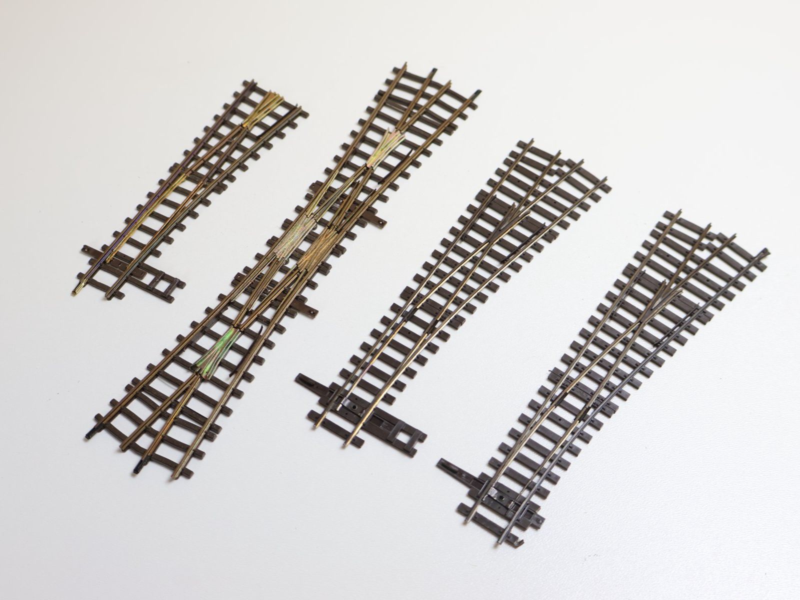 Bemo Modelleisenbahnen: BEMO/SHINOHARA 4 x Weichen  - H0m – Gebraucht aus Winterthur von Monstera