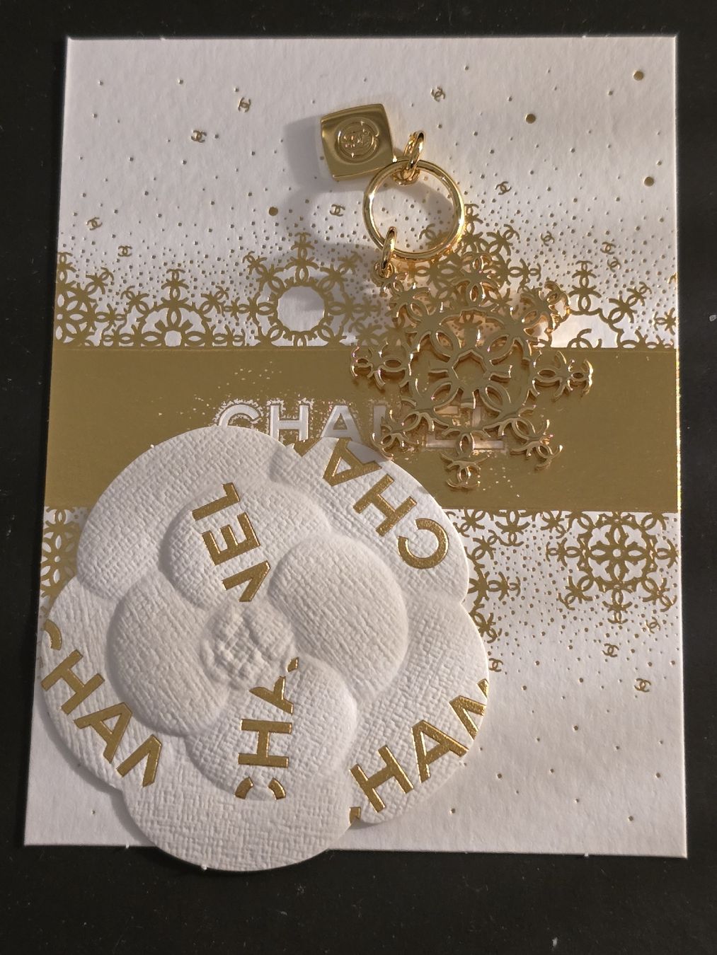 Chanel Parfums & Eau de Toilette: Chanel Charm Schneeflocke – Neuf avec emballage d'origine à wallisellen par funkelsternchen5 1