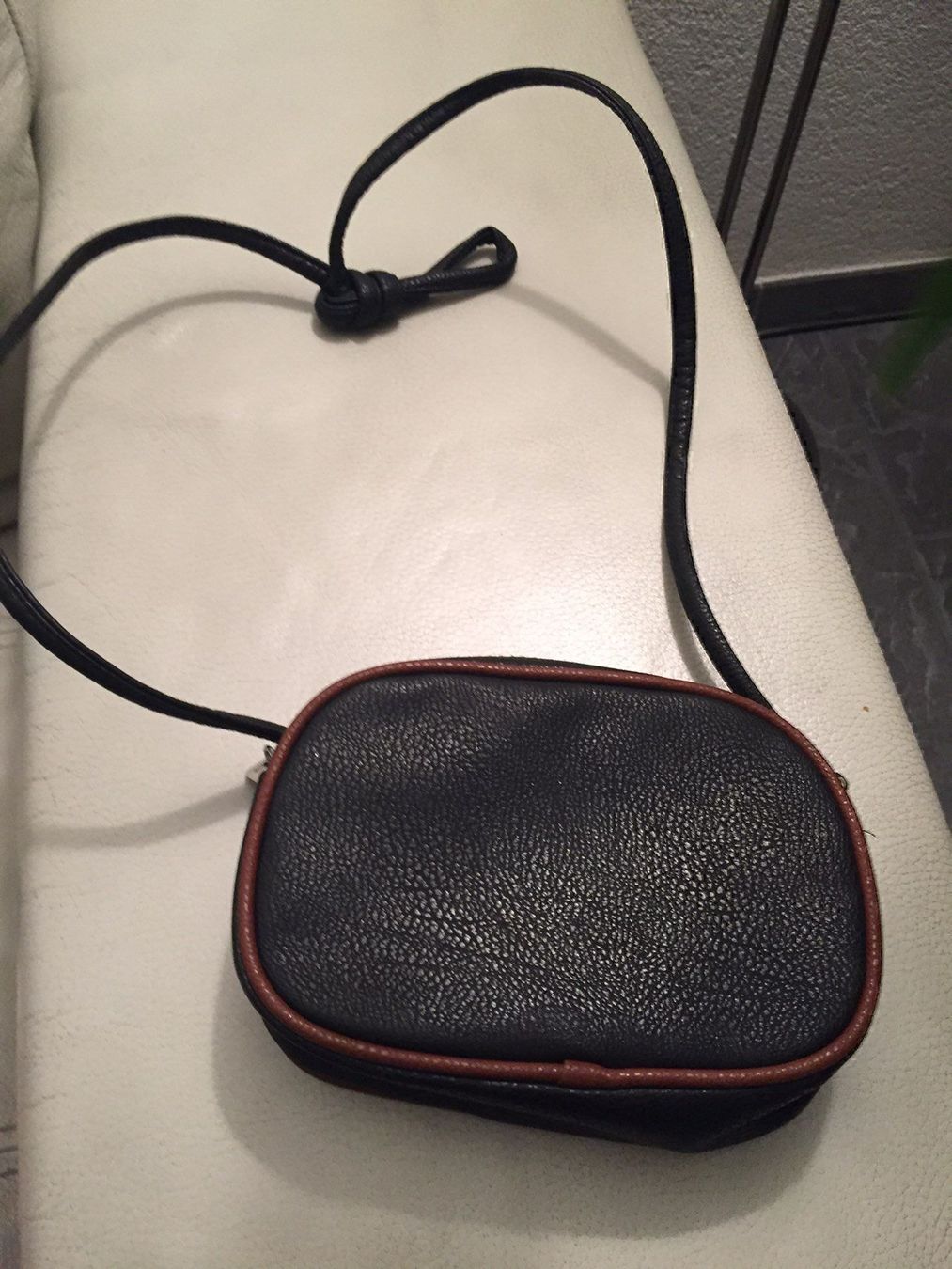 Borse & Zaini: Mädchenhandtasche wie NEU – Usato da Biel-Benken BL venduto da BelginE