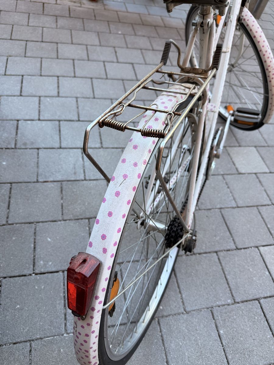 Biciclette: Weisses Velo mit pinken Blumen – Usato da Dübendorf venduto da elisa_kh 4