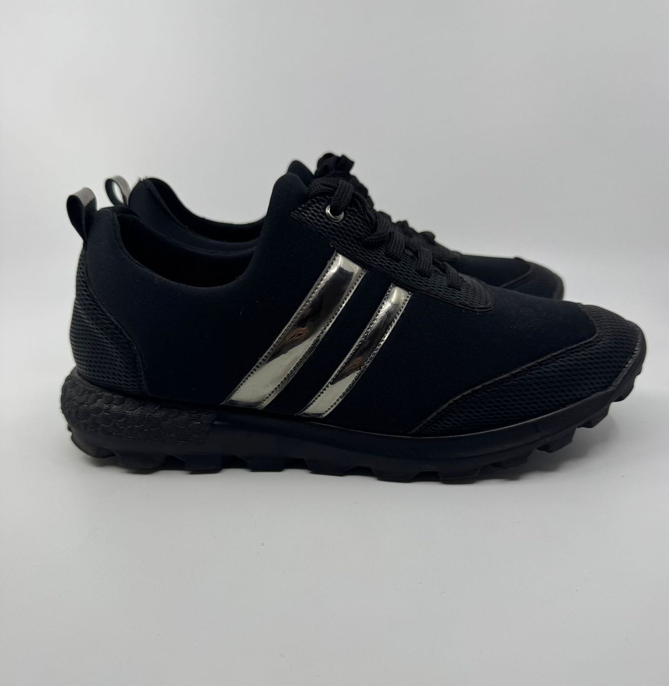 Scarpe da uomo: Bequeme Schuhe Grösse 40 schwarz – Usato da Herisau venduto da Seyashop1 1