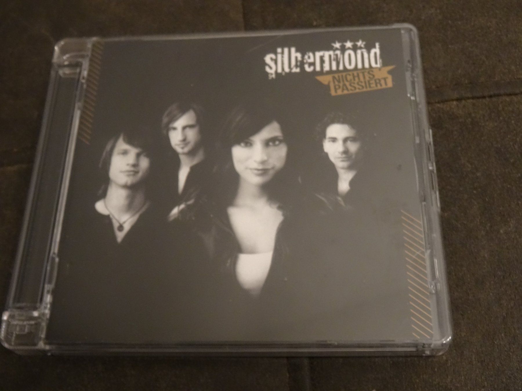 CD: Silbermond - Nichts passiert CD – Usato da Olten venduto da Disc-Ausverkauf