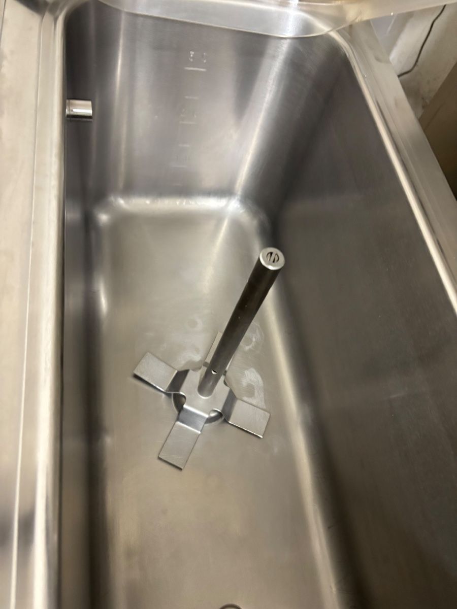 Küchengeräte: Glacemaschine und Eispasteurisator Carpigiani 30 HE – Gebraucht aus Dietikon von dia_y8y5 2