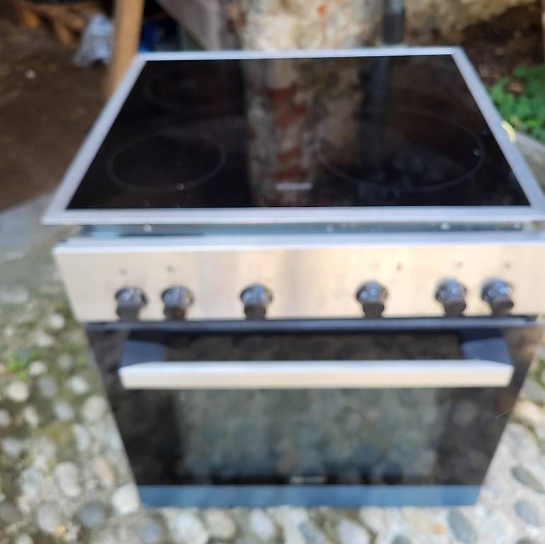Cucine: Forno con piastra – Usato da Sessa venduto da mau_lm9q