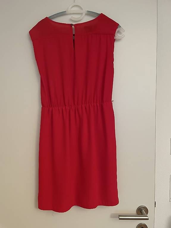 Mango Vestiti & Gonne: Rotes kleid Gr S mango – Usato da Uetikon am See venduto da CarlosN01 1