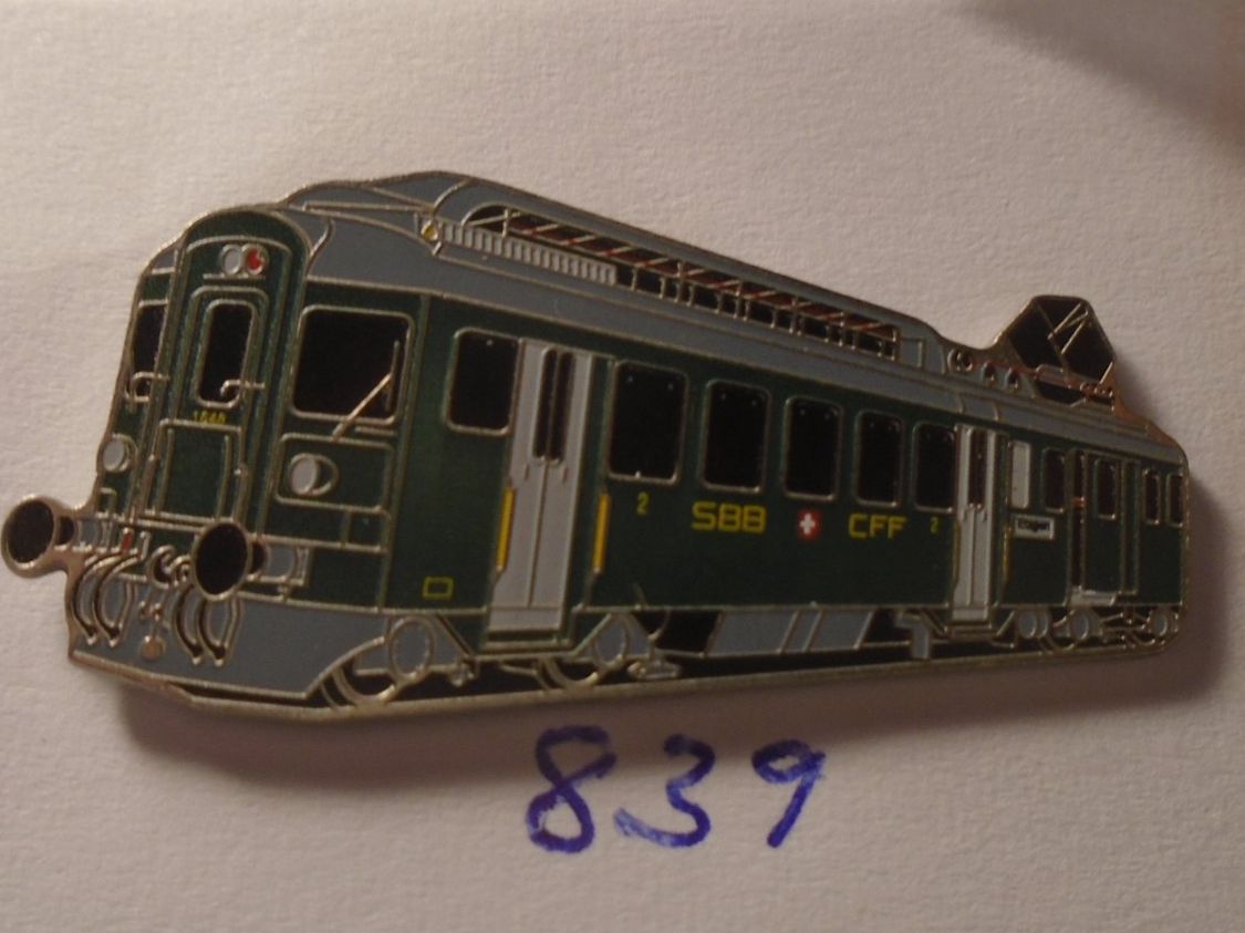 SBB/CFF/FFS Placchette & Badge: 1 SBB CFF Zug Pin Schmid Müller (839) – Usato da Winterthur venduto da Beli2000