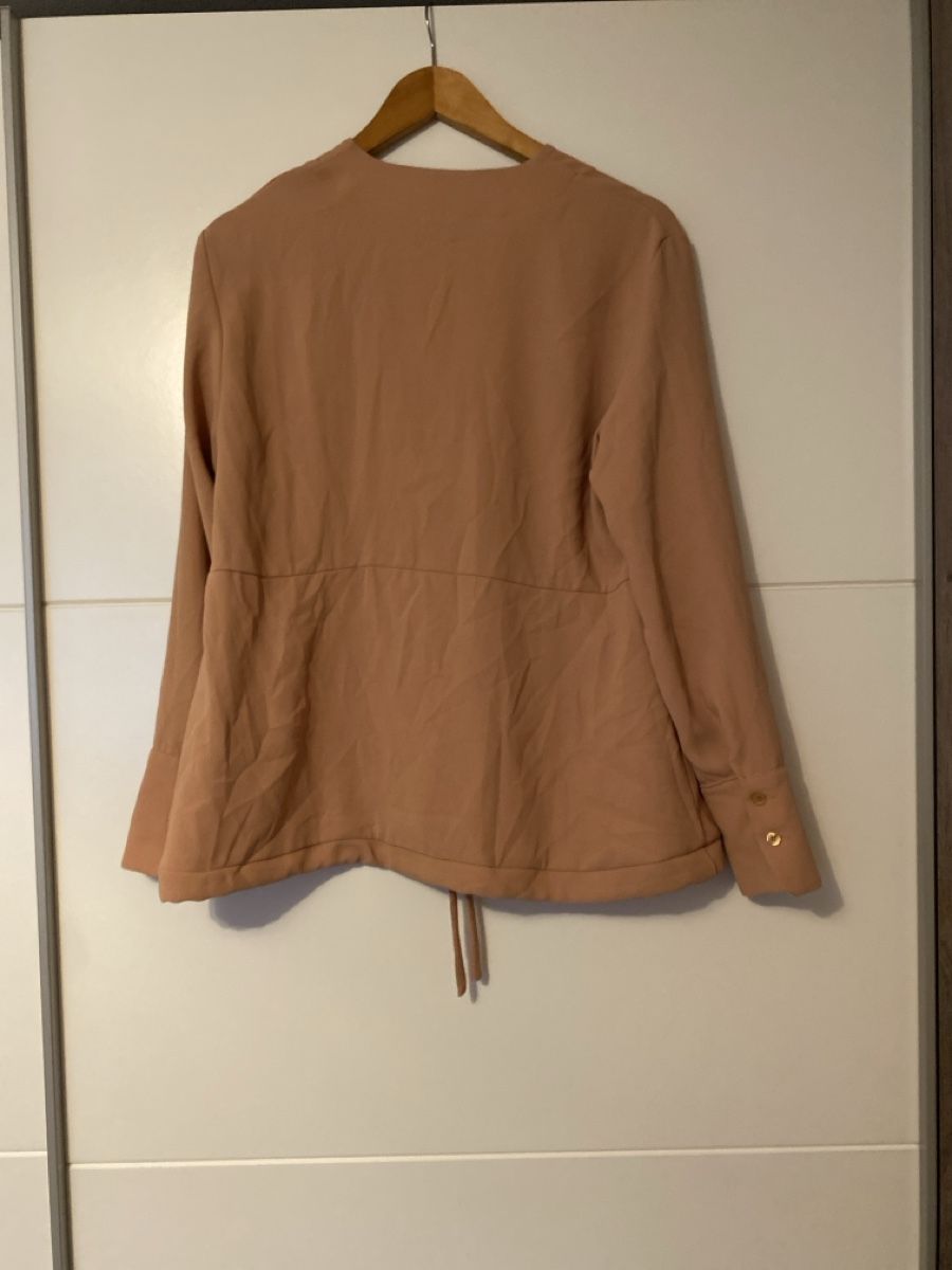 Blusen: Toupy Paris Bluse Langarm Beige Grösse S – Gebraucht aus Alpnach Dorf von melbb 2