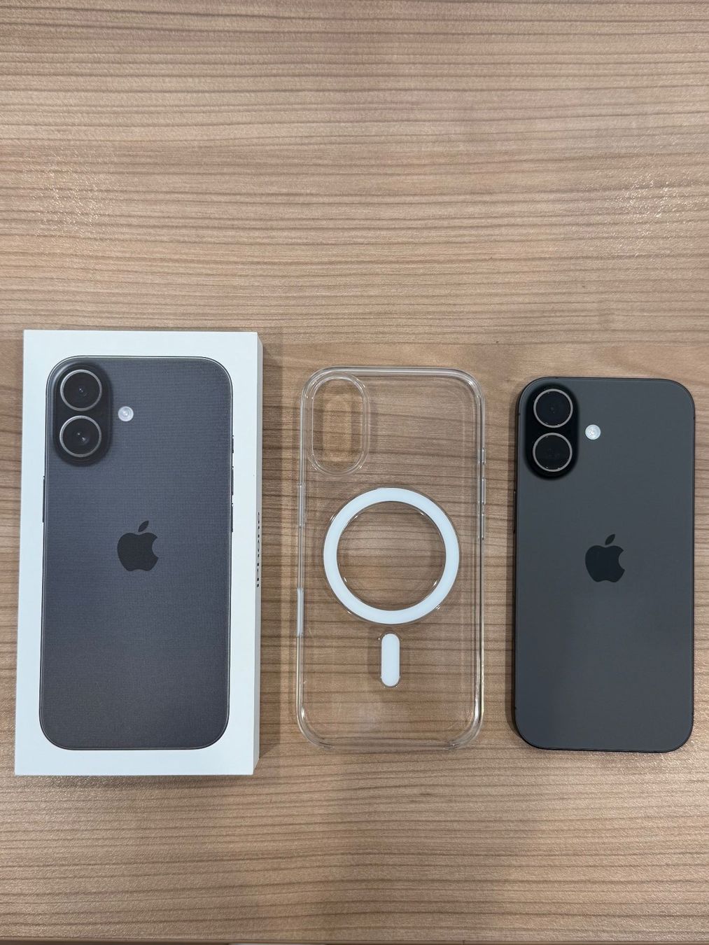 Apple Telefoni cellulari / Smartphones: iPhone 17 256 GB black – Nuovo (secondo la descrizione) da Steffisburg venduto da sventastx