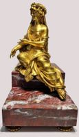Bronzeskulptur auf Marmor Mathurin Moreau, vergoldet
