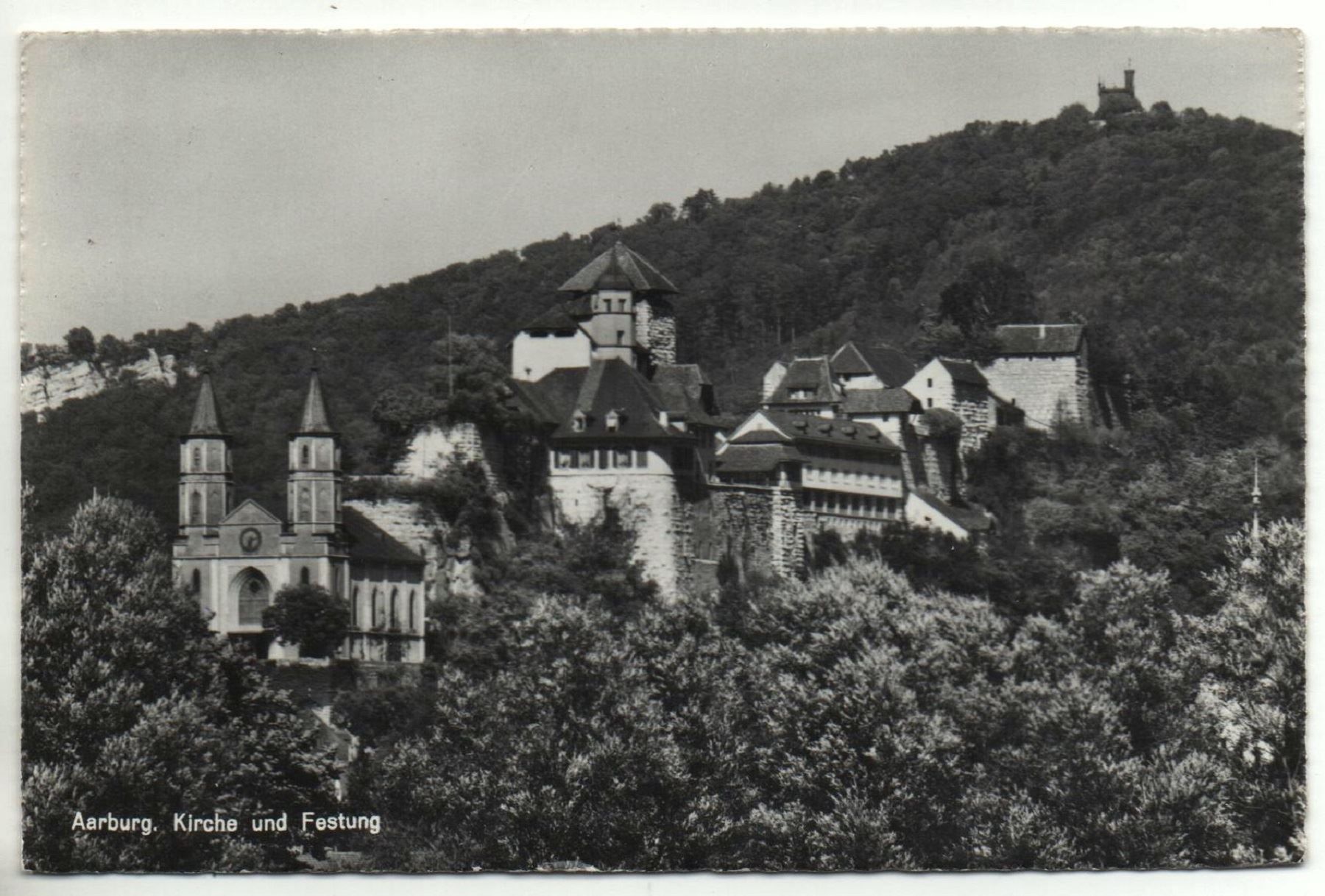 Cartoline postali: AARBURG Kirche und Festung – Usato da Jona venduto da philajona