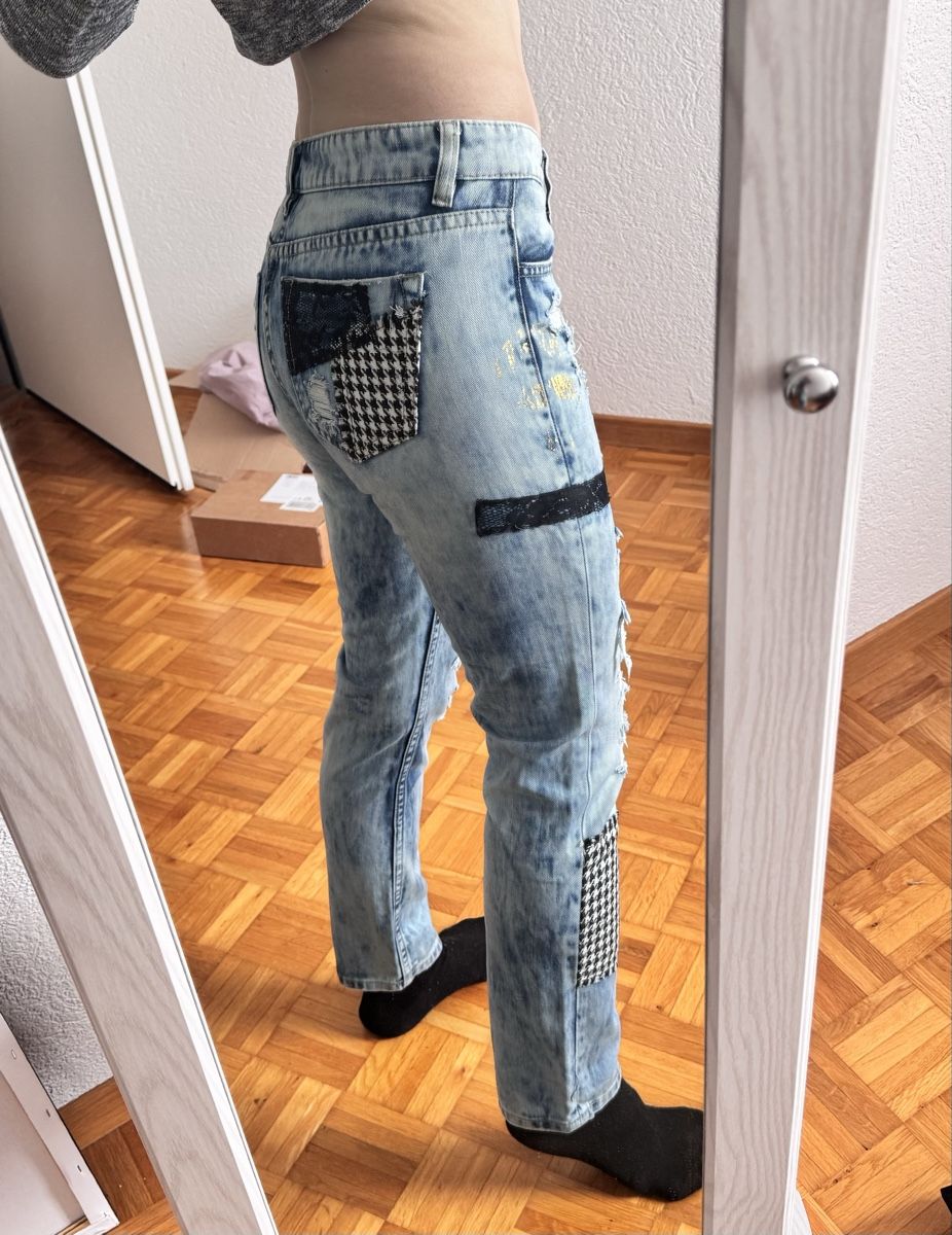 Desigual Jeans: Desigual Jeans Gr 24 Patchwork Hippie Style – Neu (gemäss Beschreibung) aus Landquart von Happyhippo42 2