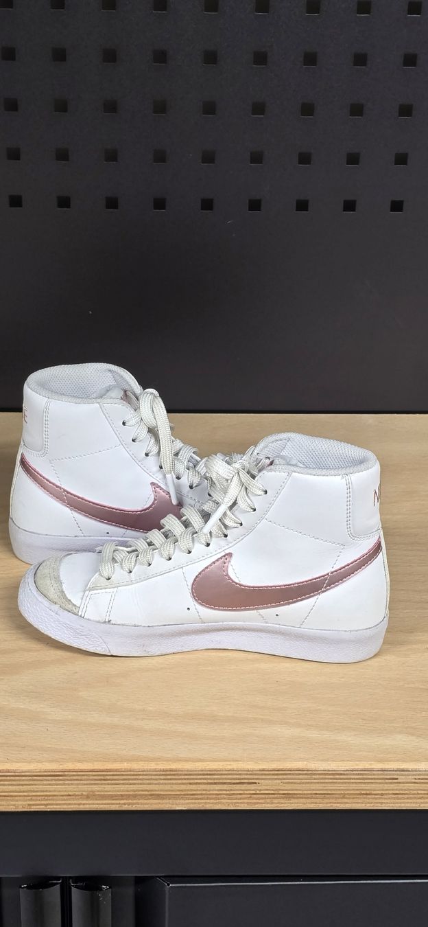 Nike Scarpe per ragazze: Nike Blazer Mid Gr. 35,5 – Nuovo (secondo la descrizione) da Rupperswil venduto da Simke. 6