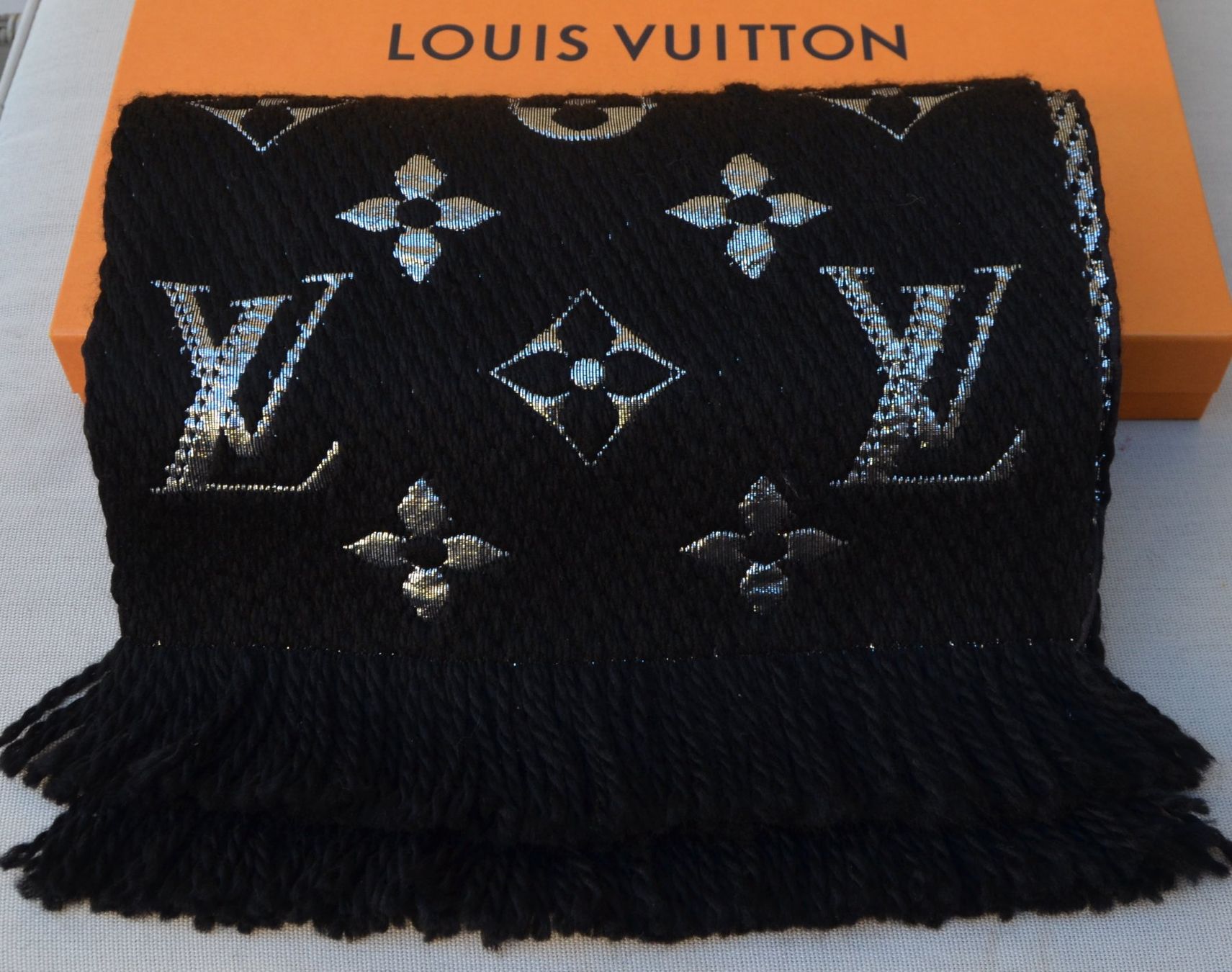 Louis Vuitton Foulards & écharpes: Louis Vuitton Schal / écharpe – D'occasion à Collonges par Auganien 3