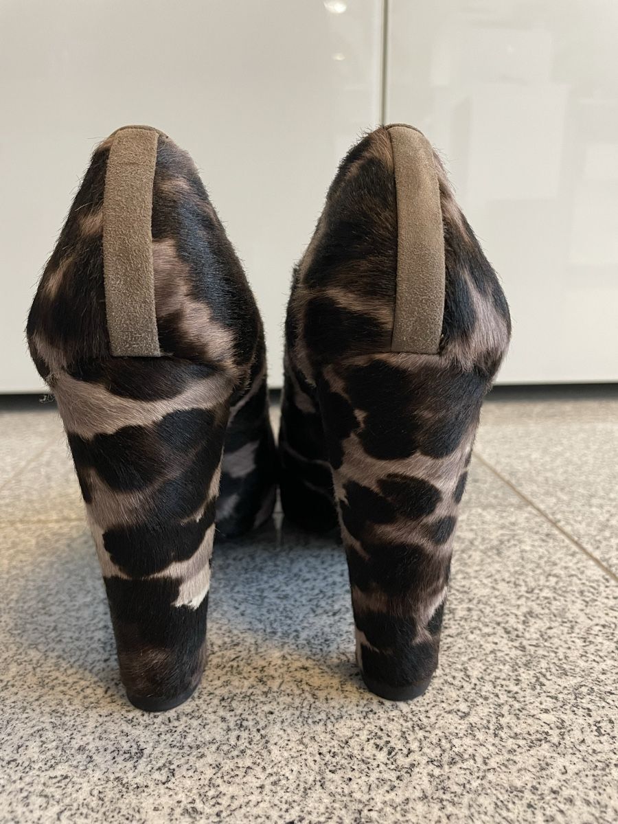 Stuart Weitzman Scarpe da donna: Stuart Weitzman Pumps – Gr. 39 / US 8,5 – Usato da Uetikon am See venduto da Strangelove 2