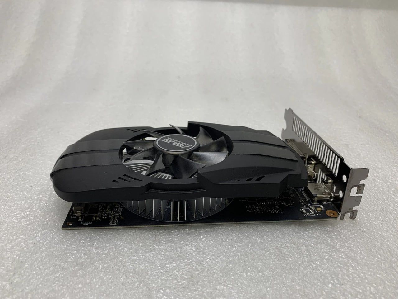 Asus Schede grafiche: ASUS GeForce GTX 1050Ti 4GB – Usato da La Tour-de-Trême venduto da Signalis 2