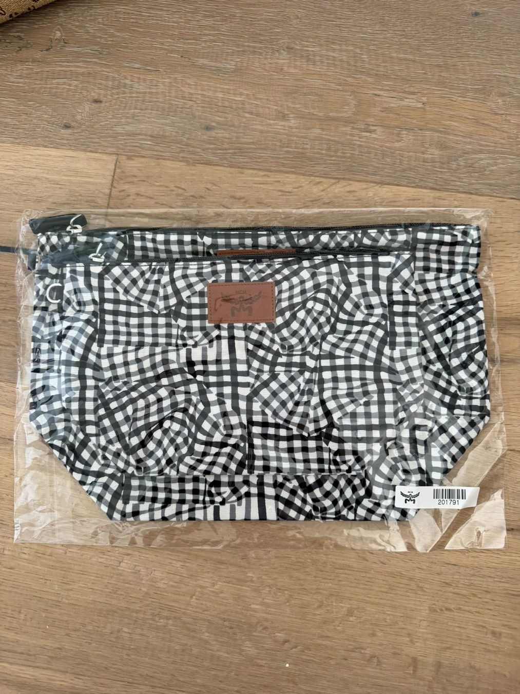 Mcm Custodie per cosmetici: Set 2 Original Neu MCM Nessesairs – Nuovo e nell'imballaggio originale da Wangen SZ venduto da Rol_20 2