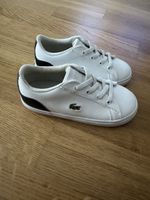 Baskets Lacoste blanches taille 25, parfait pour l'été!