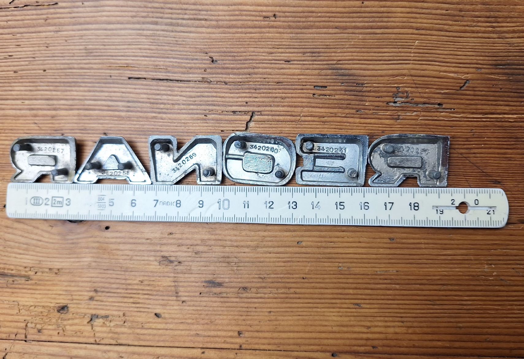 Ford Alle Autoersatzteile: Ford Ranger Schriftzug/Embleme – Gebraucht aus Triesen von BLACKSHEEP75 3