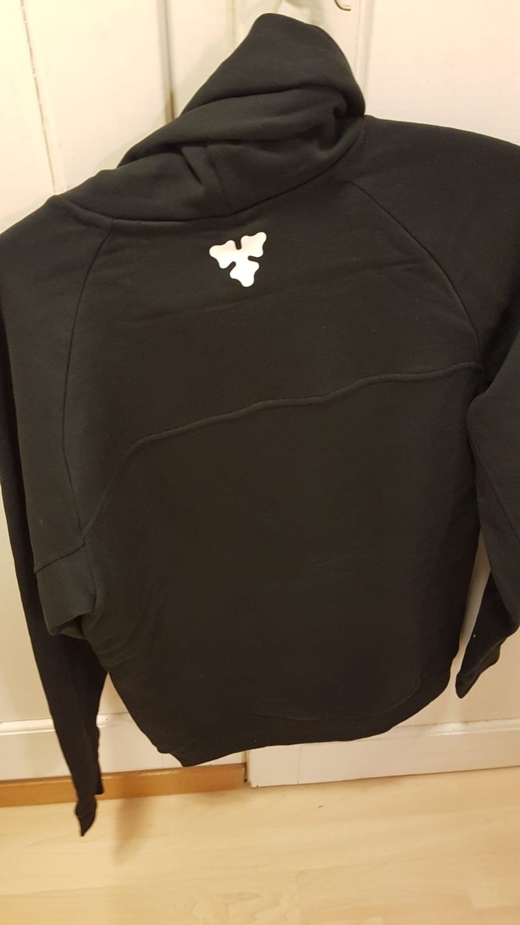 Adidas Maglioni & Felpe: Pulli adidas NEU Euro 2019 UEFA Pull – Nuovo e nell'imballaggio originale da Spiegel b. Bern venduto da ale_x59l 2