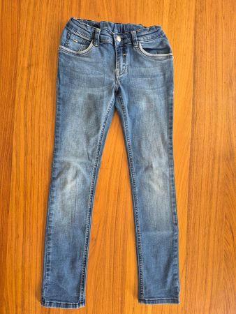 Jeans / Hosen Gr. 134