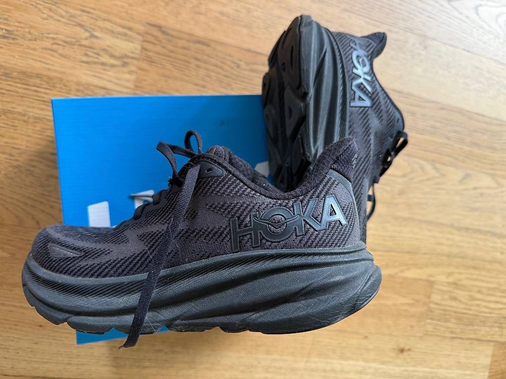 Hoka One One Scarpe da donna: Hoka Clifton 9 Sneaker – Usato da Minusio venduto da Daisy145 3