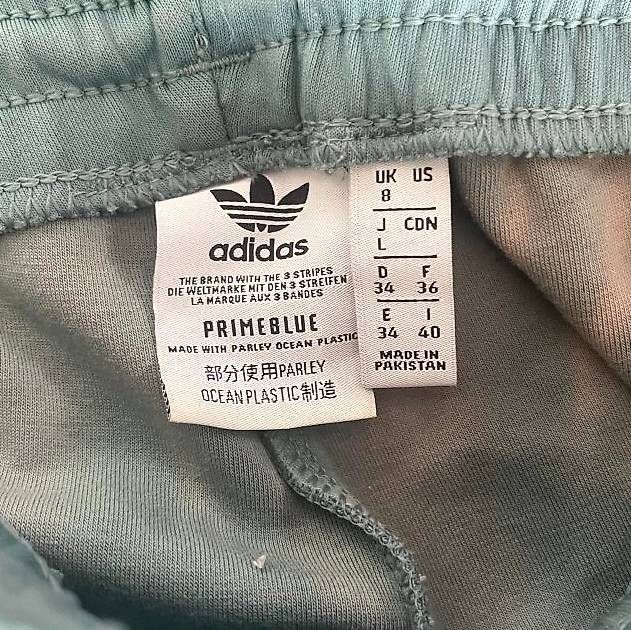 Pantaloni: Adidas Trainingshose (türkis) – Usato da Müswangen venduto da ani_6gmf 1