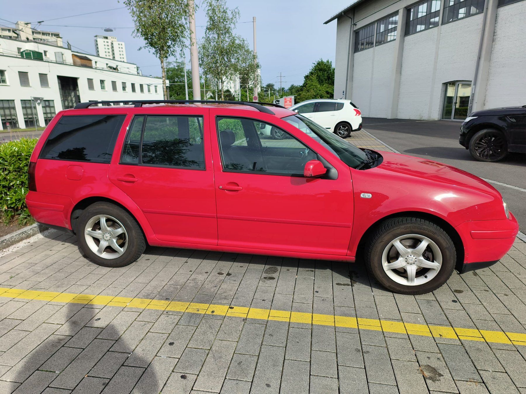 VW Automobili: VW Golf 4 1.9TDI Variant / 74kW/100PS – Usato da Zürich venduto da tra_tn67 3
