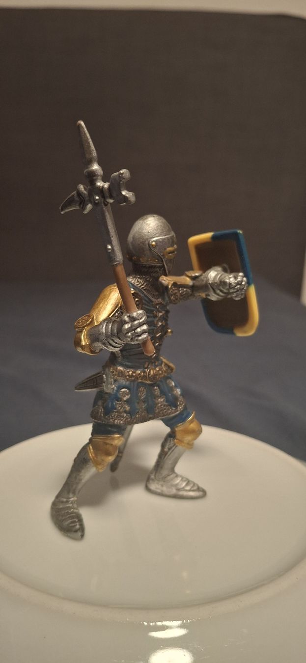 Statuette: Ritter Figur – Usato da Worb venduto da jbu_j8np 2