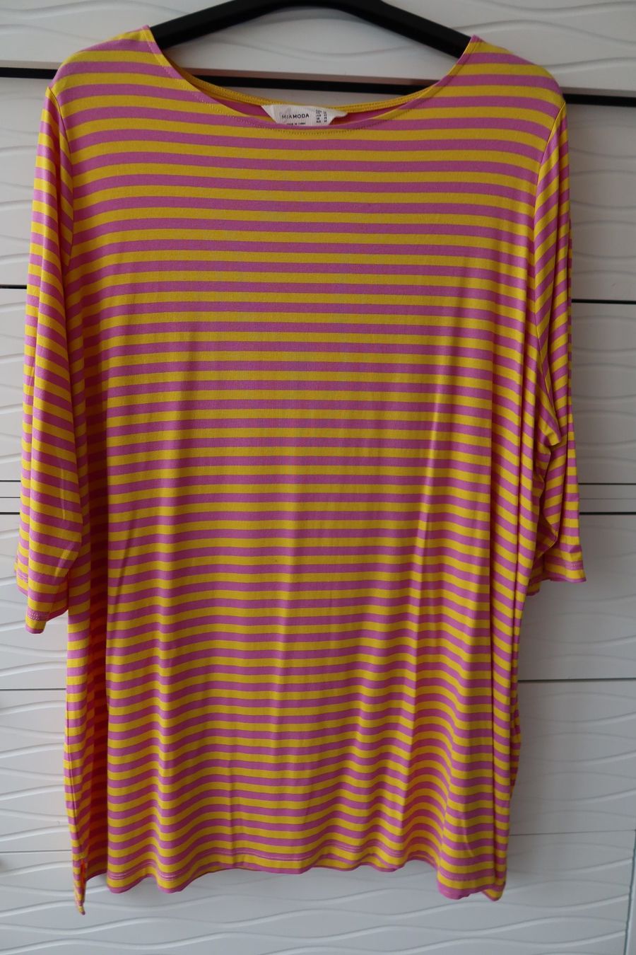 T-shirts: Damenshirt Grösse 54, Viscose - NEU – Neuf avec emballage d'origine à Zürich par Piki7 1