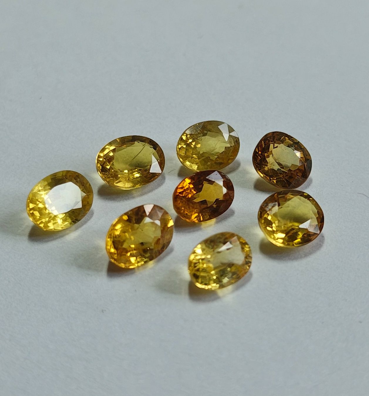 Pietre preziose: * SAPHIRS JAUNES NATURELS de 1ct à 1.05 ct – Nuovo (secondo la descrizione) da La Chaux-de-Fonds venduto da j-aime-les-gemmes 1