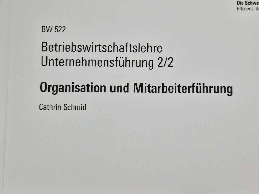 Libri: Kursprogramm (Unternehmenspolitik) – Usato da Muhen venduto da Restwert_Muhen 5