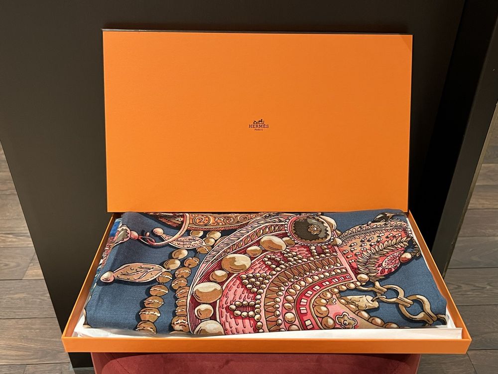HERMES 25S SCARF 140 IN SILK CASHMERE 991679