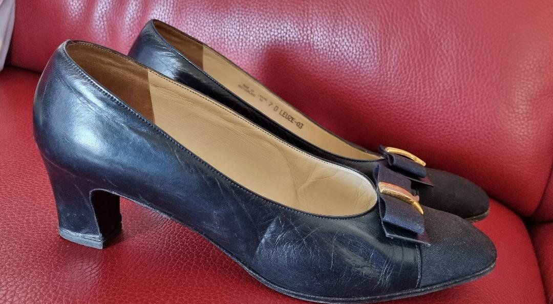 Bally Scarpe da donna: Bally bleu marin T 7 – Usato da Tolochenaz venduto da nieeva 7