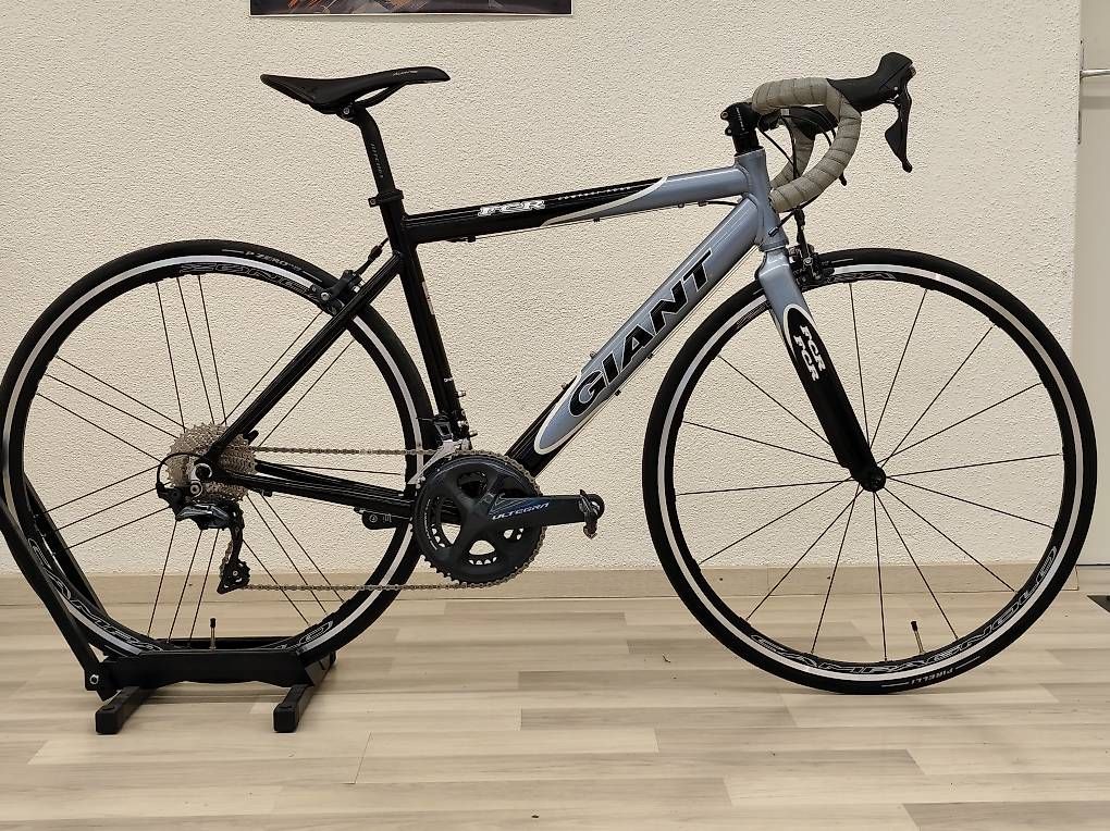 Biciclette: Giant FCR – Usato da Truttikon venduto da Drahteselpflaeg