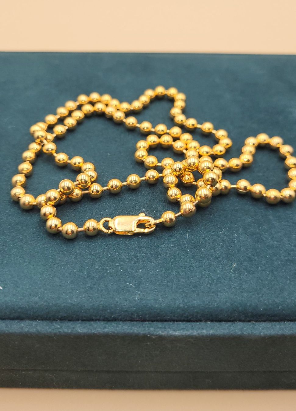 Ketten: Goldene Elegante Kugelkette – Gebraucht aus Wald ZH von SwissPawnshop