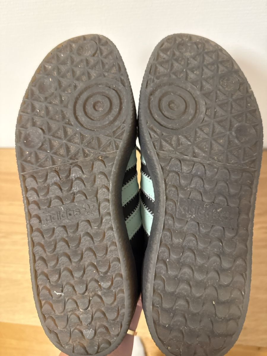 Adidas Chaussures hommes: Sneaker Adidas schwarz hellblau – D'occasion à Rheinfelden par SonjaBana 4