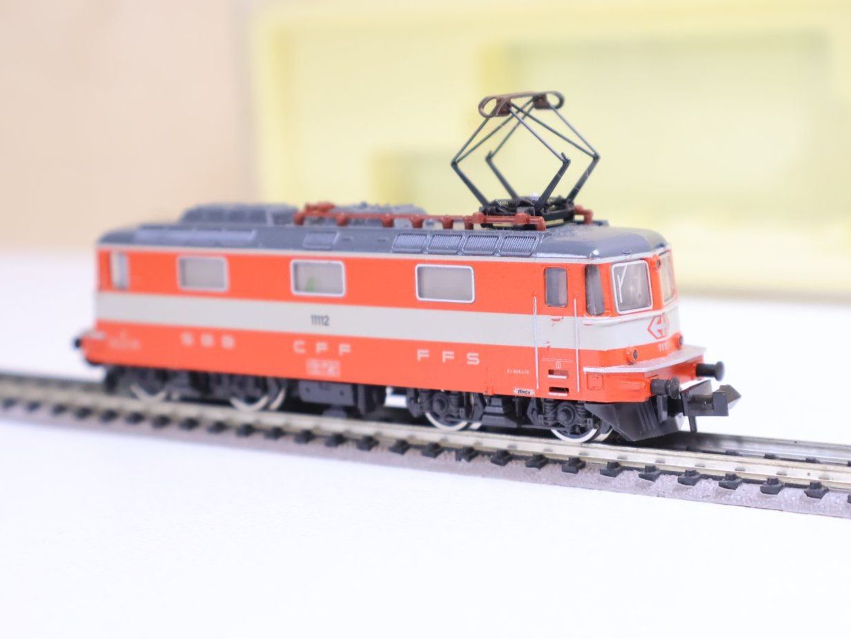 Trix Modellini di ferrovie: Minitrix Swiss Express Re 4/4 E-Lok - 2976 Spur N – Usato da Winterthur venduto da Monstera